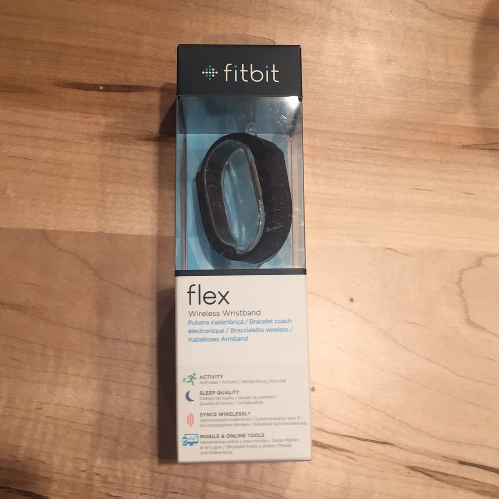 💝💝 NWT Black  Fit Bit